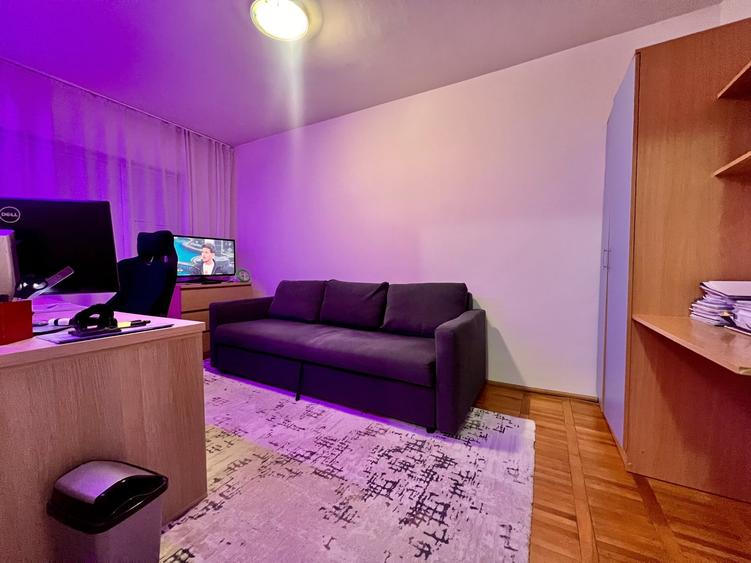 Apartament cu 3 camere decomandat, mobilat în Girocului