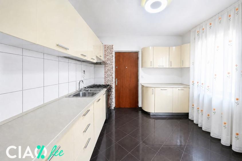 Casă cu 4 camere cu Teren 565.95001220703 Mp în Cernica