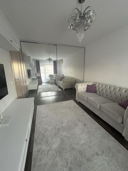 Apartament cu 2 camere decomandat în Nufărul
