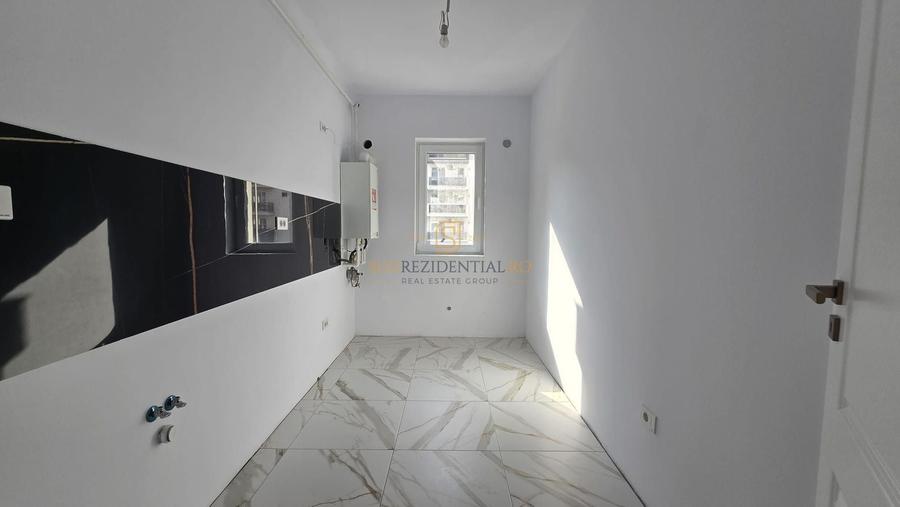 Apartament cu 3 camere decomandat în Metalurgiei