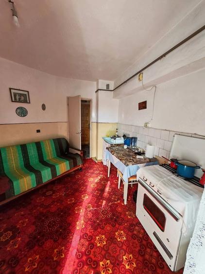 Garsonieră decomandată în Central