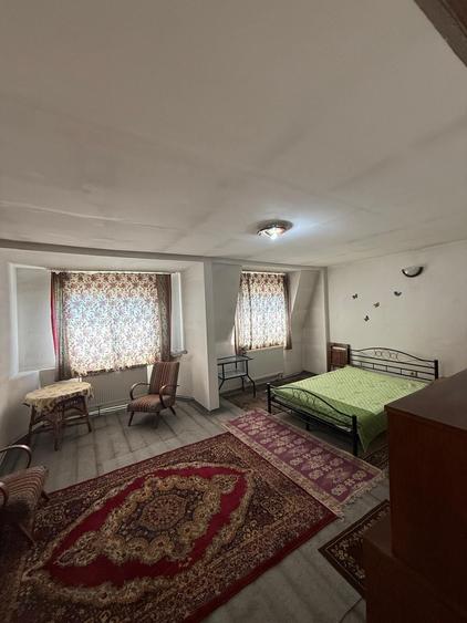Apartament cu 3 camere decomandat în Păcurari