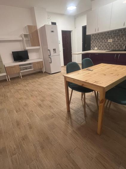 Apartament cu 2 camere semidecomandat în Chiajna