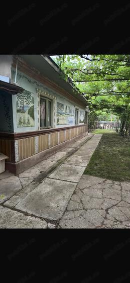 Casă cu Teren 1300 Mp în Periș