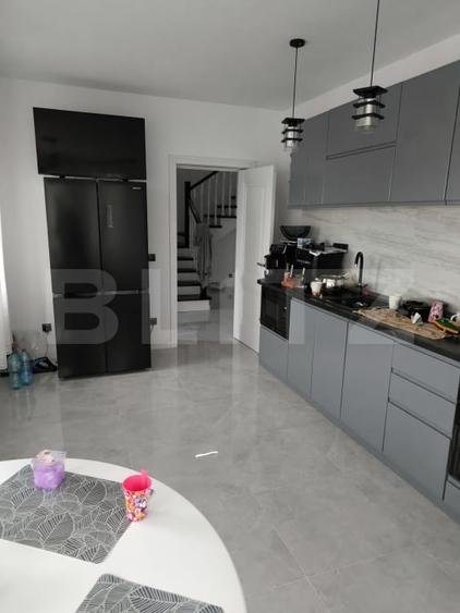 Casă individuală cu 3 camere cu Canalizare în Periferie