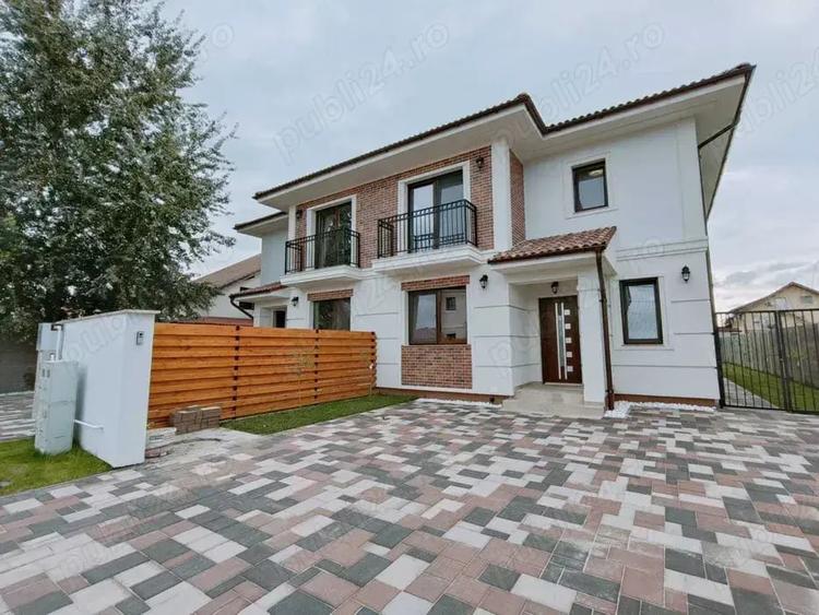 Casă cu 5 camere cu Teren 700 Mp în Central
