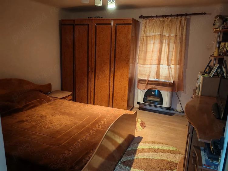 Casă cu 2 camere cu Teren 2600 Mp în Dărmănești
