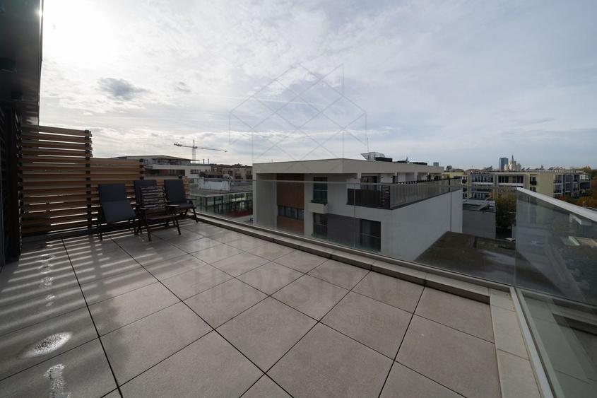 Apartament cu 3 camere decomandat în Herăstrău