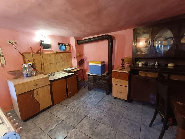 Casă cu 4 camere în Calafat