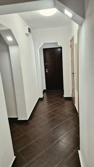 Apartament cu 3 camere decomandat în Timpuri Noi