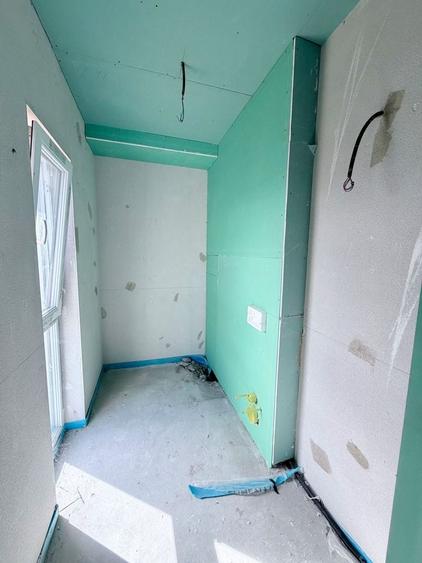 Duplex cu 4 camere cu Canalizare în Moșnița Nouă