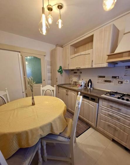 Apartament cu 2 camere decomandat, mobilat în Dârste