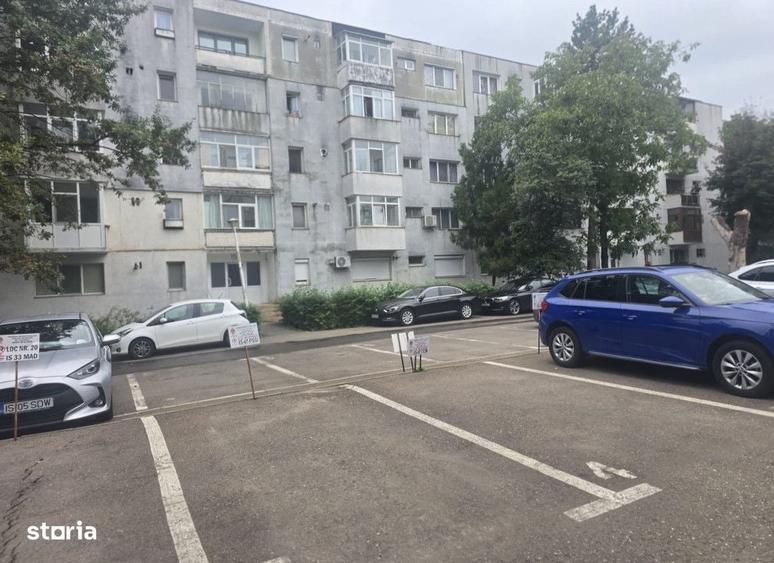 Apartament cu 2 camere semidecomandat în Podu Roș