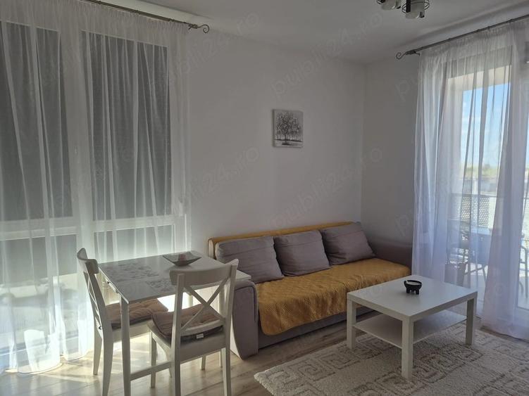 Apartament cu 2 camere semidecomandat în Central