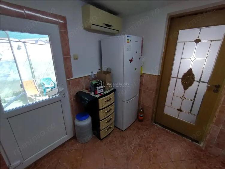 Casă cu Teren 1151 Mp în Oravița