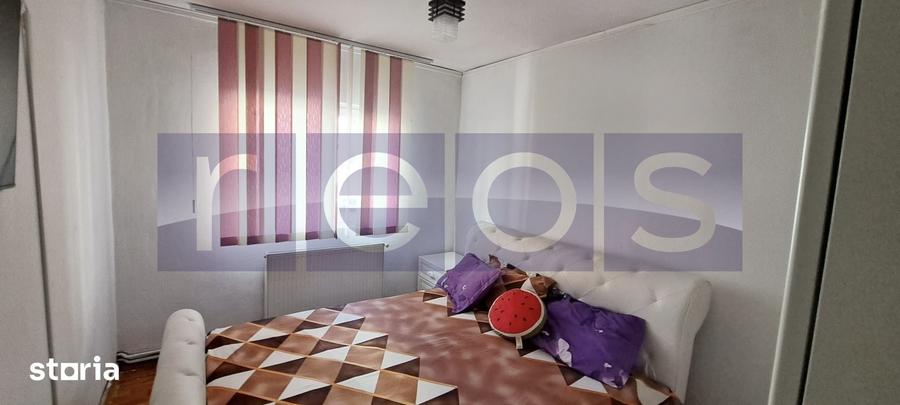 Apartament cu 4 camere decomandat în Central