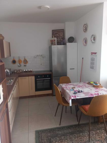 Apartament cu 2 camere decomandat în Decebal