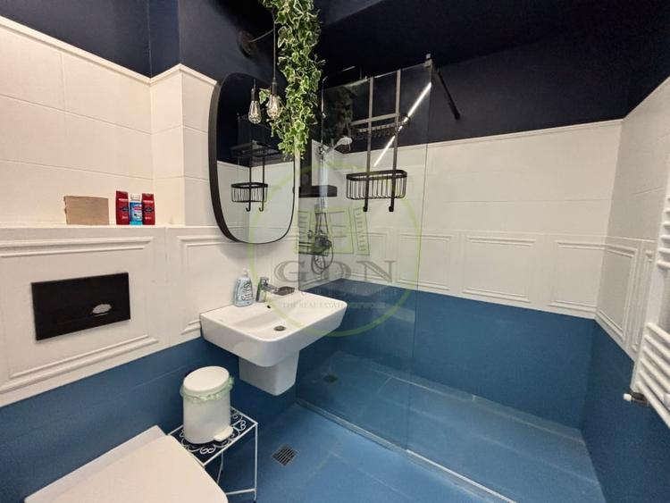 Apartament cu 2 camere semidecomandat, mobilat în Central