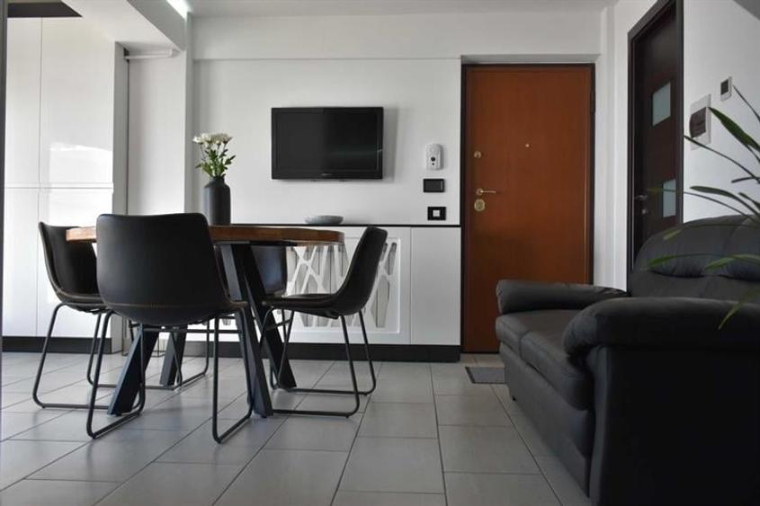 Apartament cu 3 camere decomandat în George Enescu