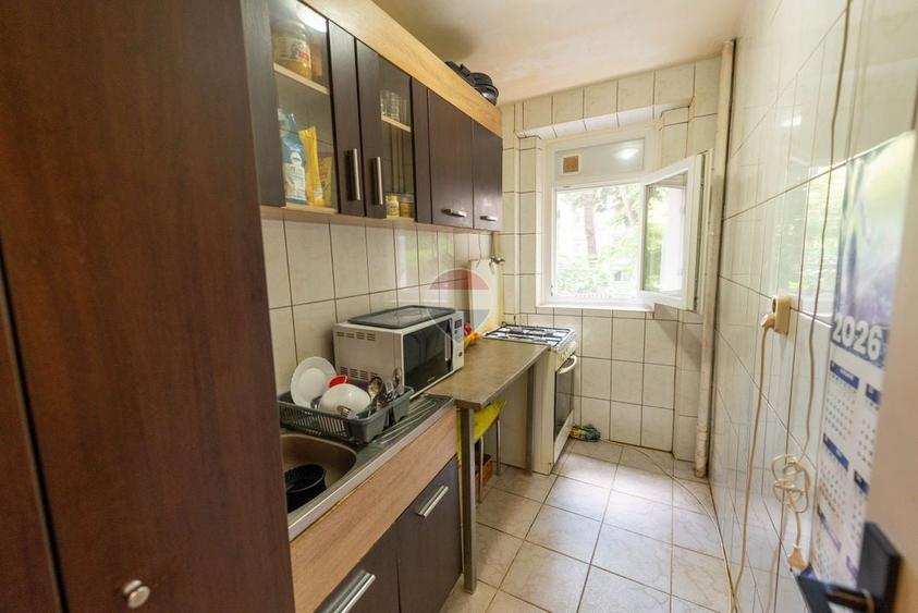 Apartament cu 2 camere decomandat, mobilat în Valea Ialomiței