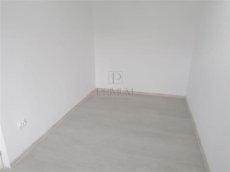 Apartament cu 2 camere semidecomandat în Cetății