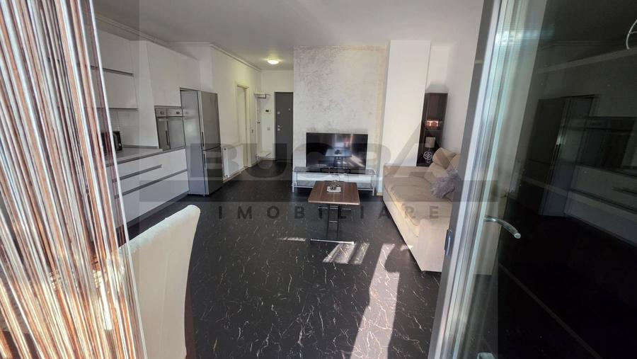 Apartament cu 2 camere semidecomandat, mobilat în Florești