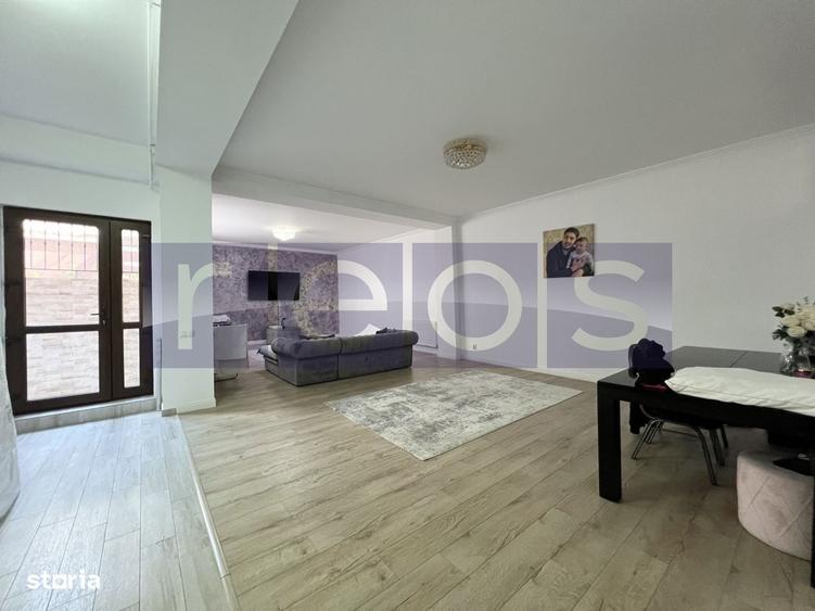 Apartament cu 3 camere decomandat în 1 Mai