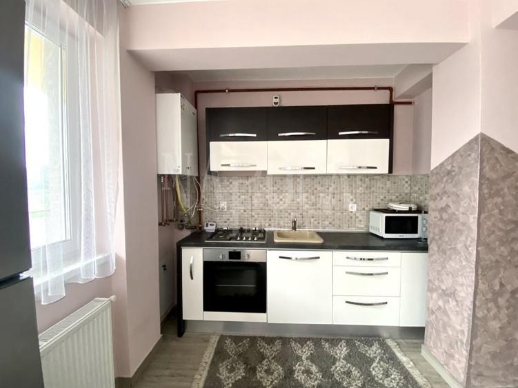Apartament cu 3 camere semidecomandat în Florești — fotografia 3