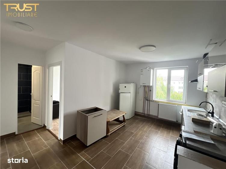 Apartament cu 3 camere decomandat în Decebal