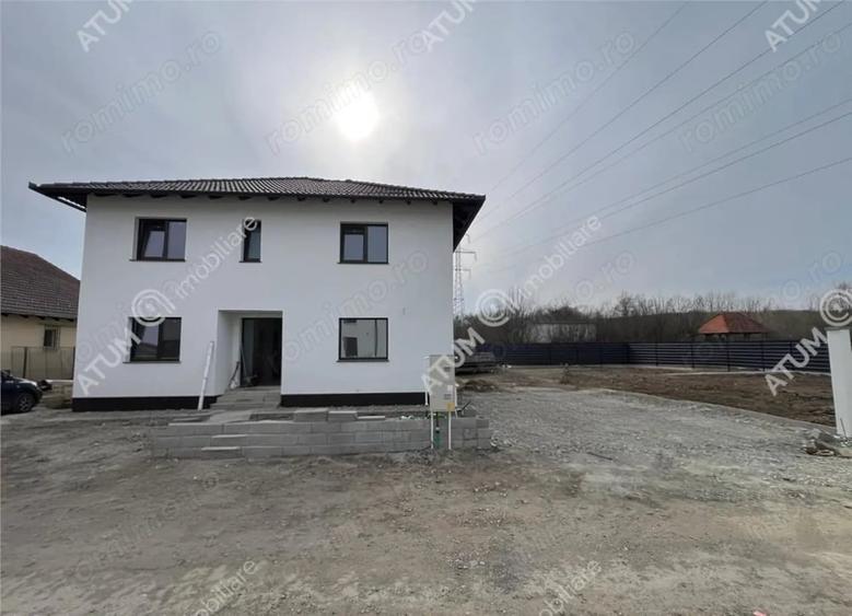 Casă cu 5 camere în Central
