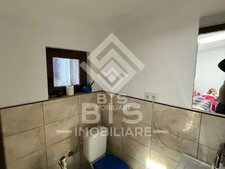 Casă individuală cu 3 camere cu Canalizare în Central