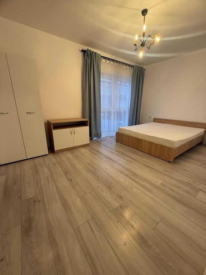 Duplex cu 4 camere cu Canalizare în Iris
