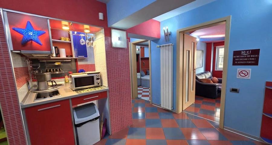 Apartament cu 4 camere decomandat în Complex Studențesc