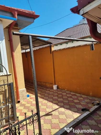 Casă cu 4 camere cu Teren 185 Mp în Dacia