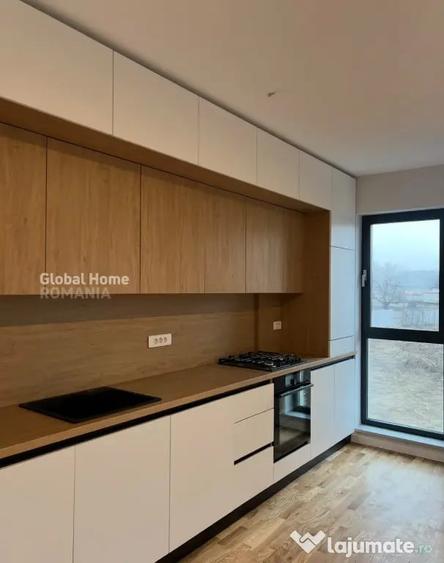 Apartament cu 3 camere decomandat în Străulești