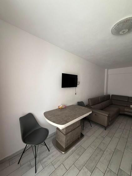 Apartament decomandat în Bratia din Deal