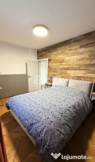 Apartament cu 4 camere semidecomandat în Ultracentral