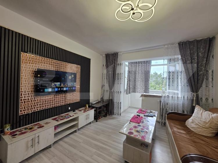 Apartament 2 camere, 56 mp, zona Vest - 1