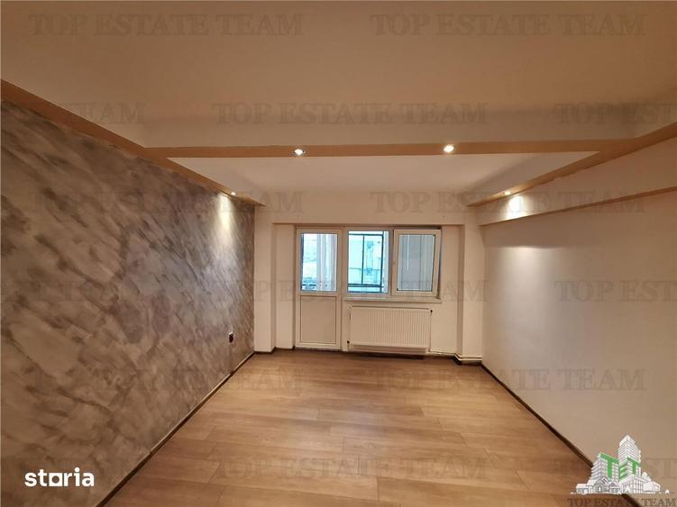 Apartament cu 3 camere decomandat în Obor