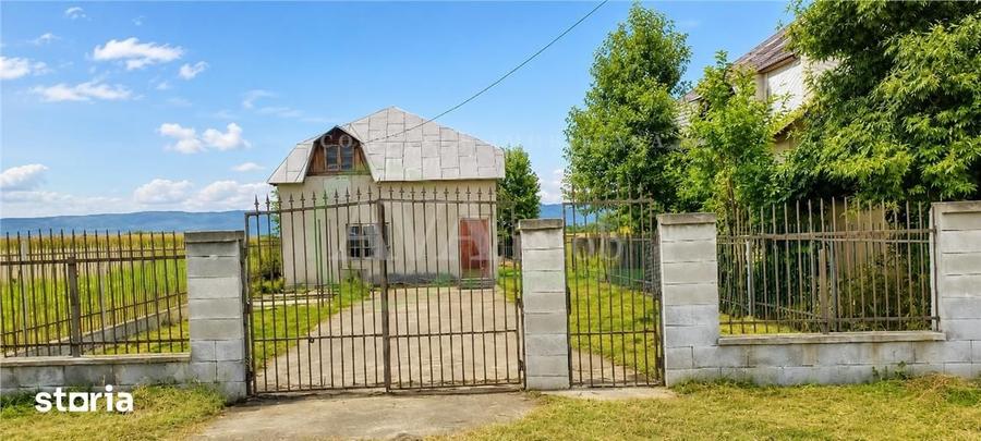 Casă cu 3 camere cu Teren 2413 Mp în Cleja