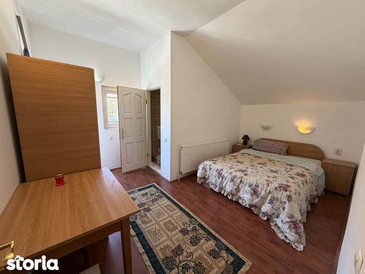 Casă cu 9 camere cu Teren 515 Mp în Central