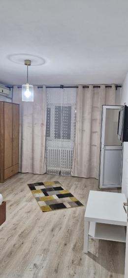Garsonieră decomandată în Drumul Taberei