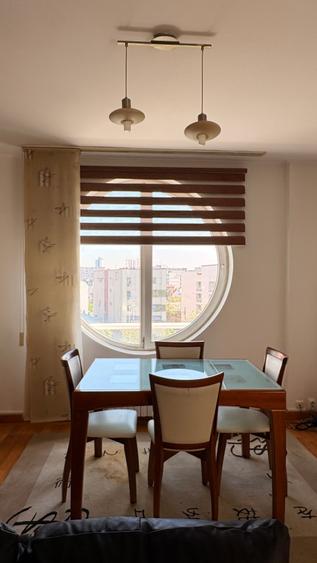 Apartament cu 4 camere decomandat în Plevnei