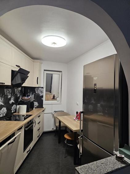 Apartament cu 2 camere semidecomandat în Titan