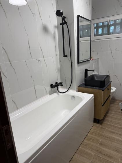 Apartament cu 2 camere semidecomandat în Albești