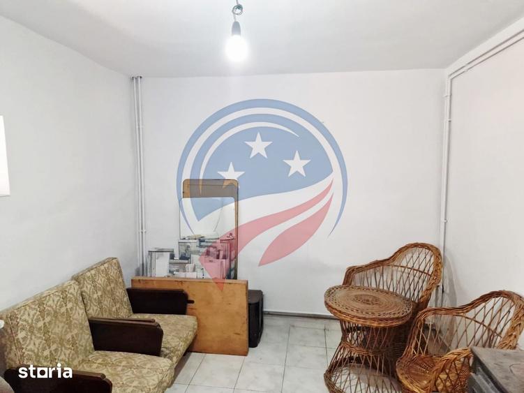 Casă cu 5 camere cu Teren 252 Mp în Central