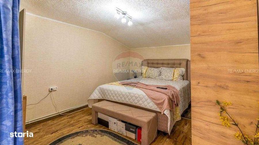 Casă cu 4 camere cu Teren 160 Mp în Călățele