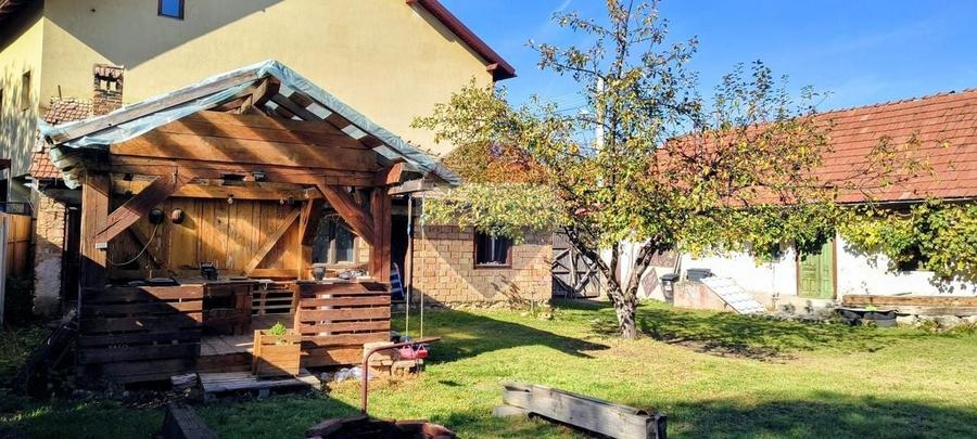 Casă individuală cu 3 camere cu Teren 570 Mp în Central