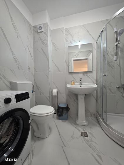 Apartament cu 2 camere decomandat în Roșu