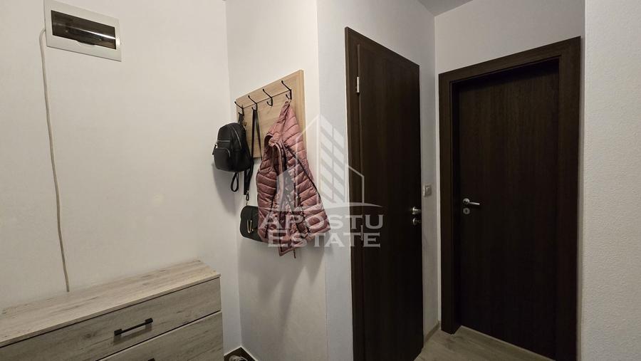 Garsonieră decomandată, mobilată în Giroc